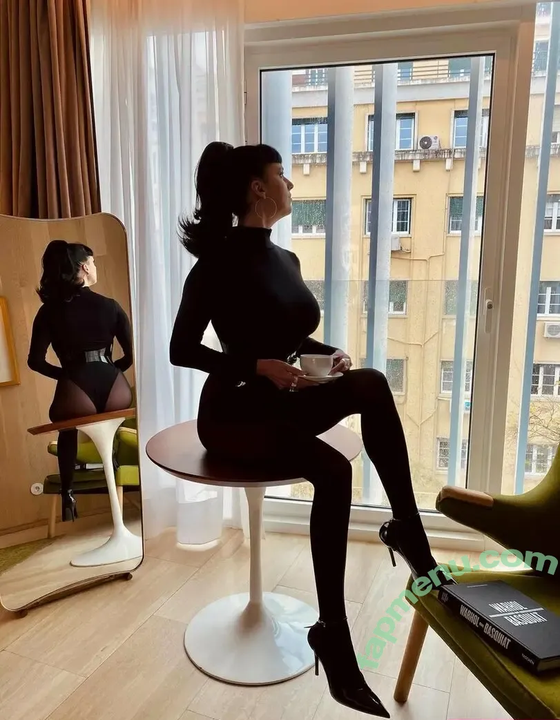 Megan Louise nude photo #0065 (Desire (desire_musicofficial / desire_musicofficial)