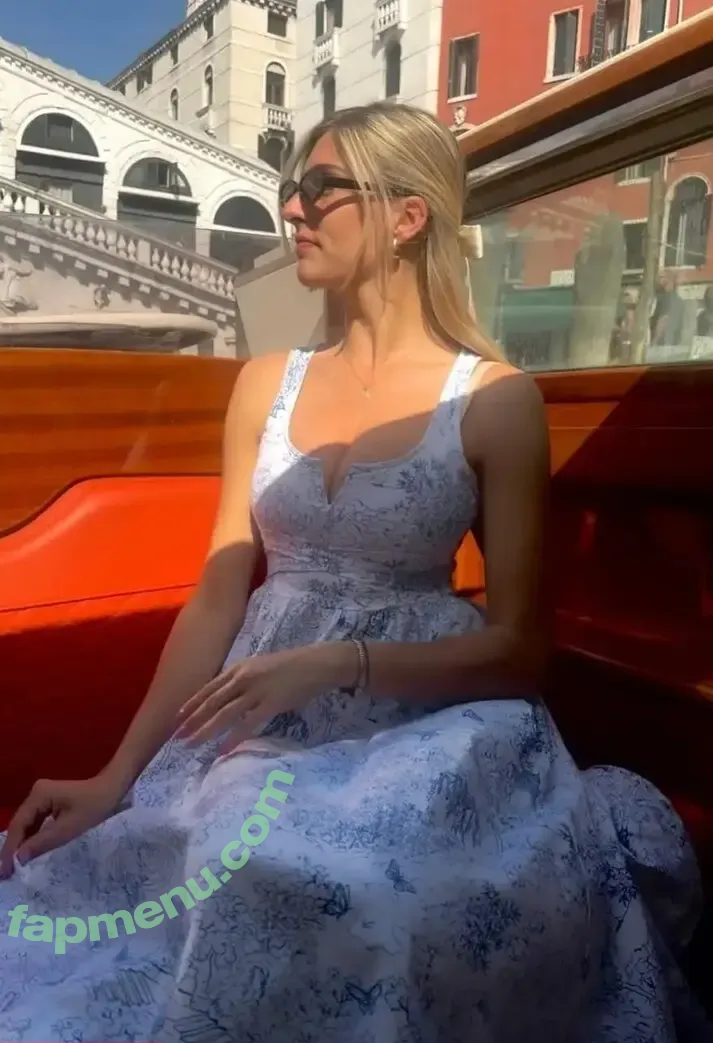 Megan Lucky nude photo #0120 (meglucky53)