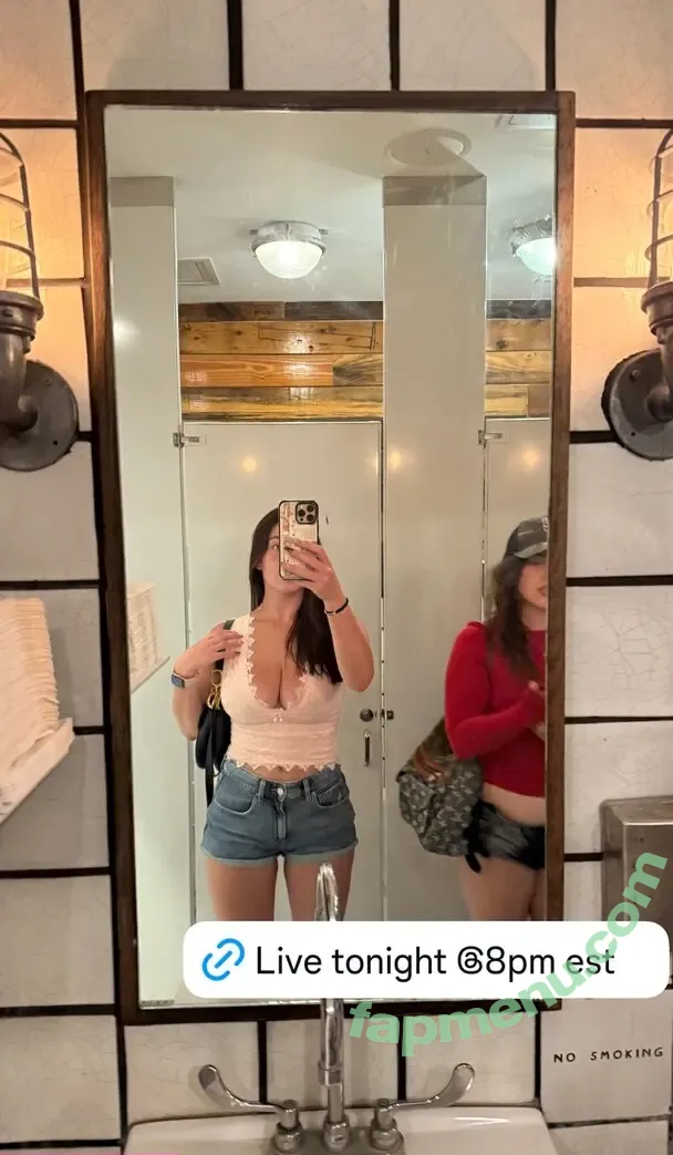 Megan McCarthy nude photo #0002 (megan.mariiiee / megmariiee)