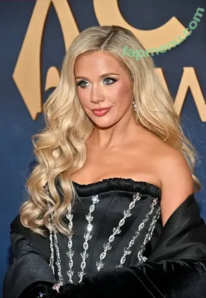 Megan Moroney / megmoroney nude photo #0131