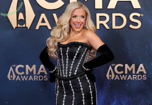 Megan Moroney / megmoroney nude photo #0145