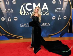 Megan Moroney / megmoroney nude photo #0156