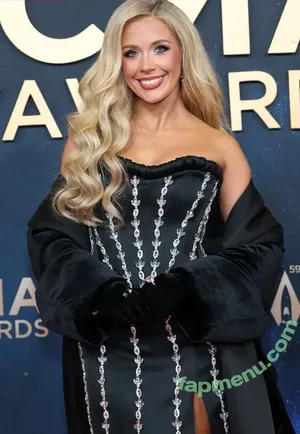 Megan Moroney / megmoroney nude photo #0157