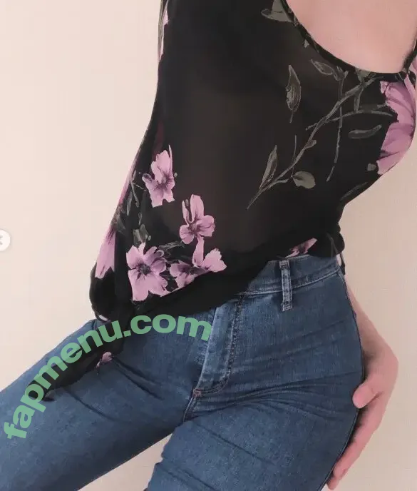 Megan Mumford nude photo #0011 (meganmumford / mmumford25)