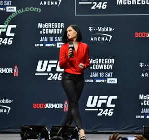 Megan Olivi / MeganOlivi nude photo #0037