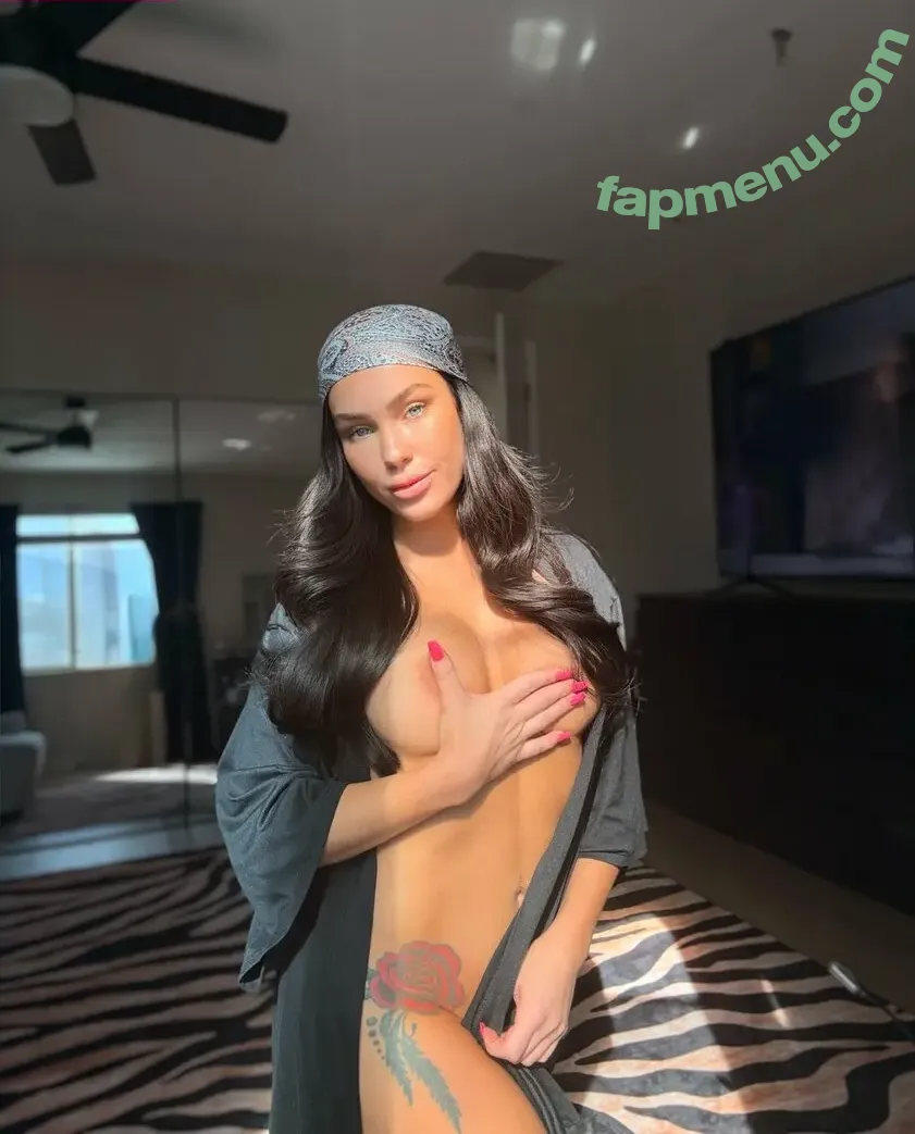 Megan Rain nude photo #1373 (meganmecrazyXX / meganrain / meganrainofficial_)