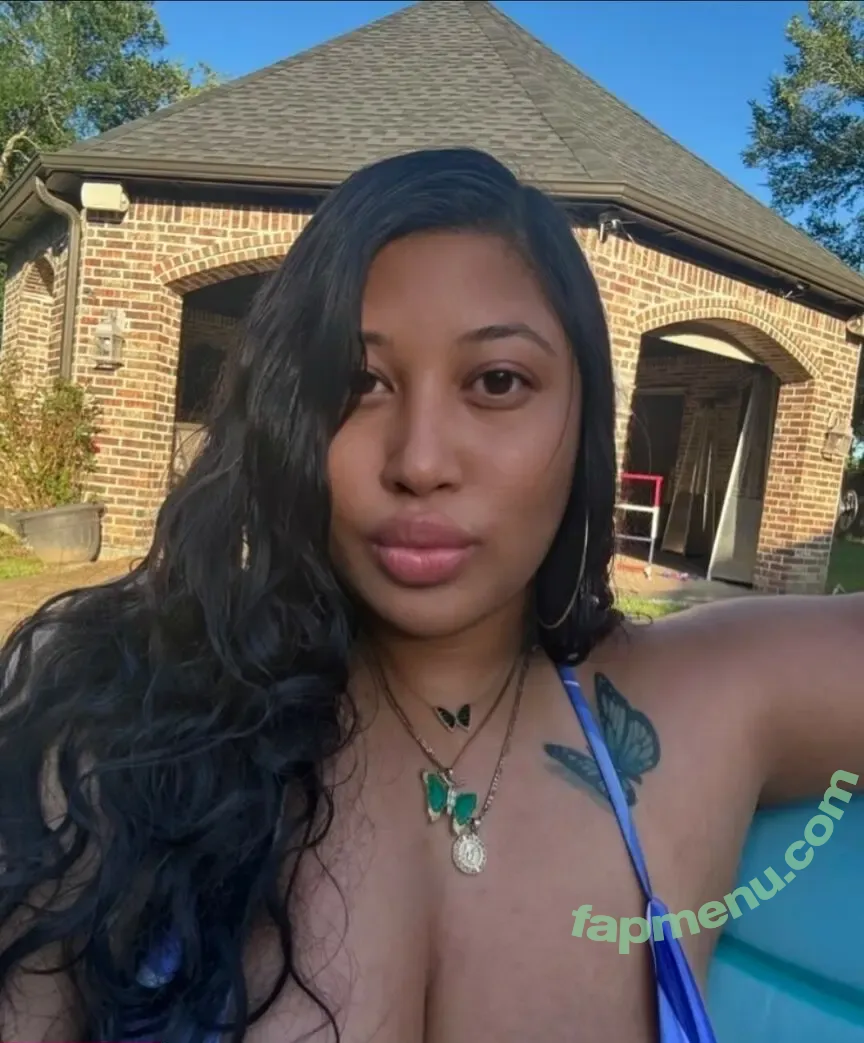 Megan Shaye nude photo #0054 (FilipinaMami_ / HoneyShaye / shayebaby_xo)