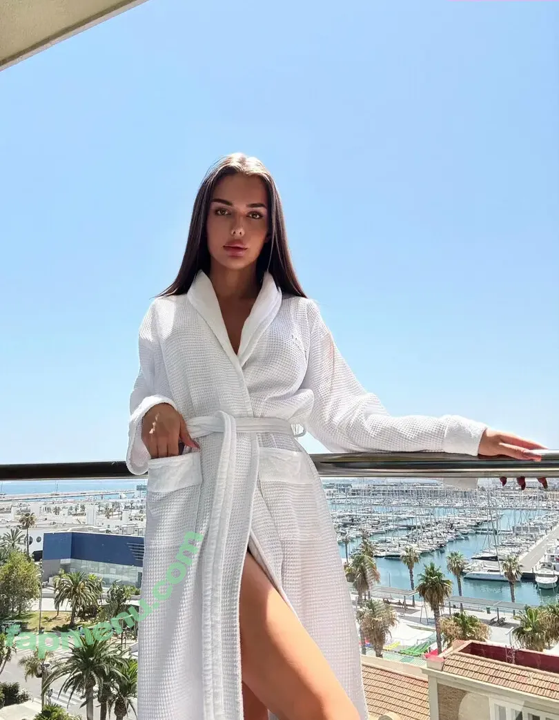 megan_ts_grl nude photo #0056 (megan_ts_grl)