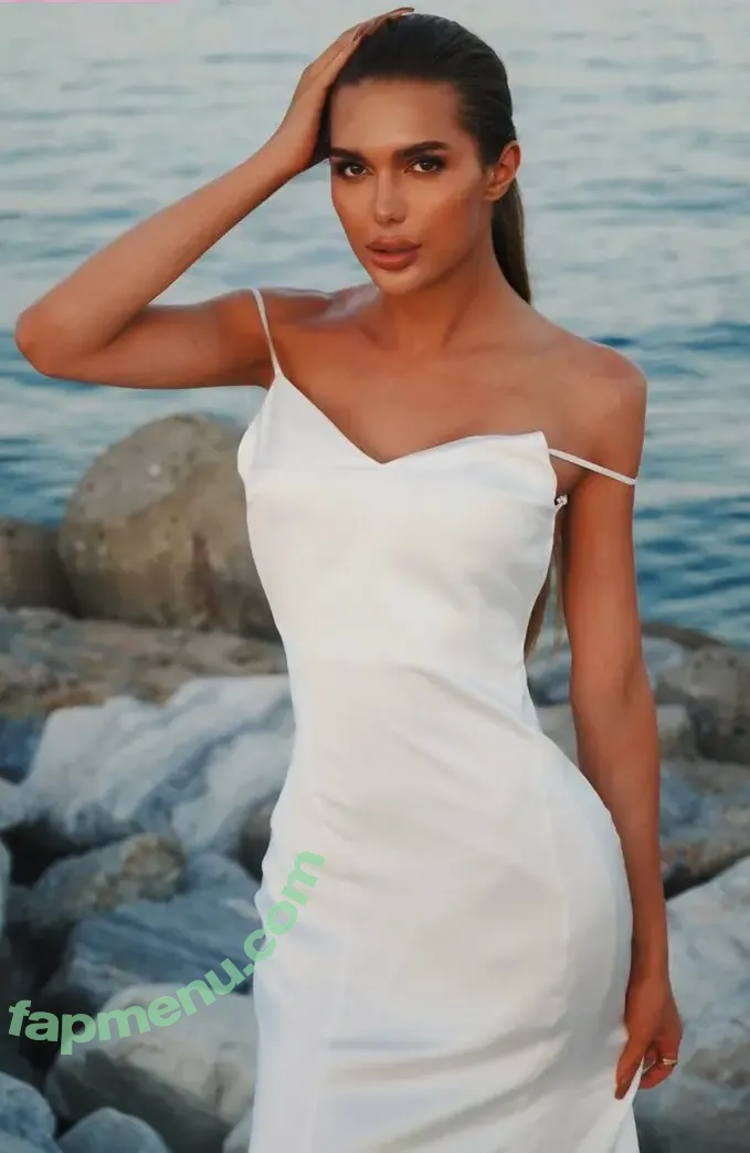 megan_ts_grl nude photo #0063 (megan_ts_grl)