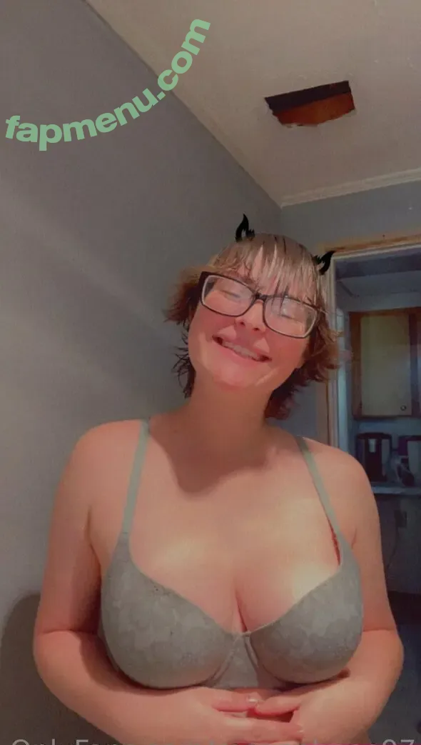 meganbeee97 nude photo #0002 (meganbeee97)