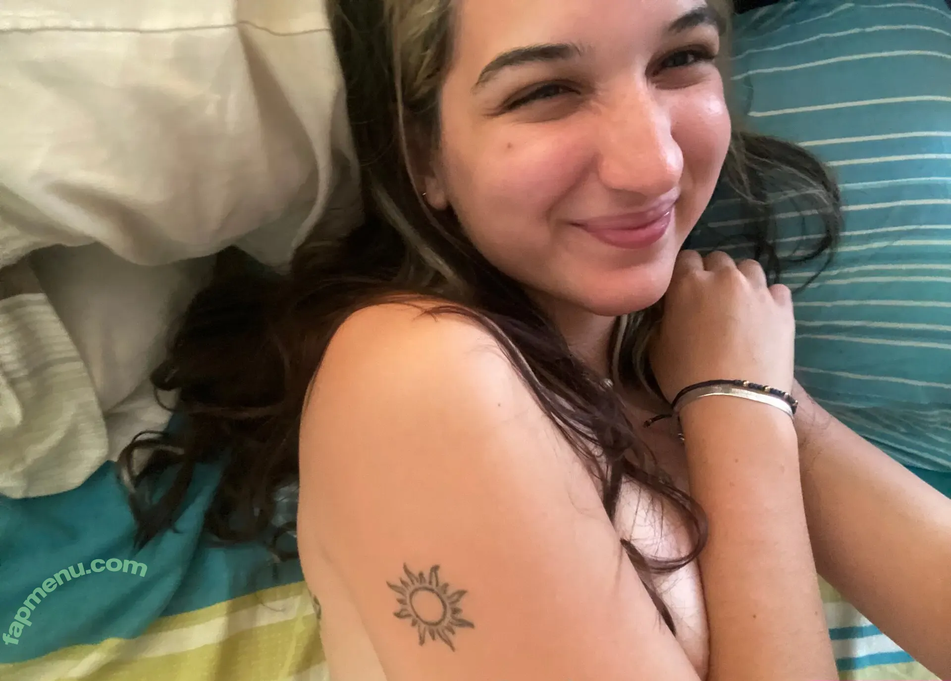 Megandefrenza nude photo #0002 (megandefranza / megandesaever)
