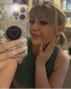 Megann22 nude photo #0058