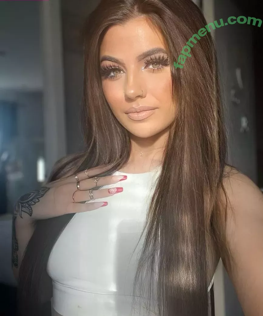 Megann22 nude photo #0082 (Megann22)