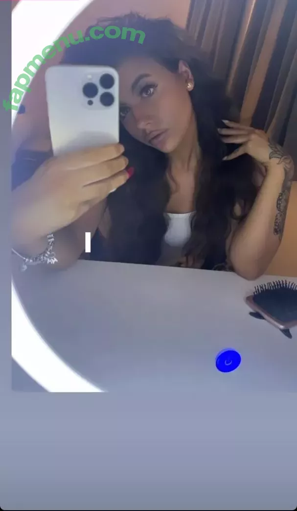 Megann22 nude photo #0094 (Megann22)