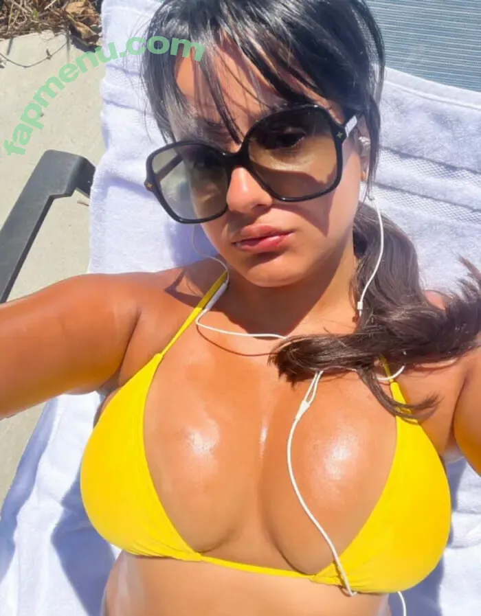 megantheevalium nude photo #0006 (megantheevalium)
