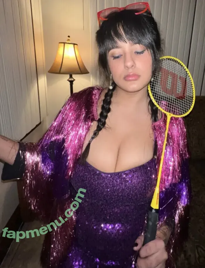 megantheevalium nude photo #0016 (megantheevalium)