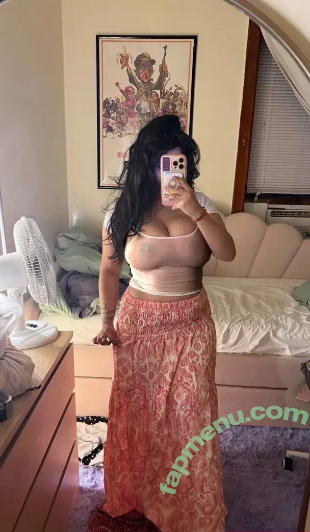 megantheevalium nude photo #0019 (megantheevalium)