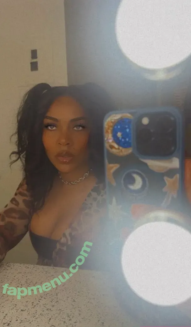 Meganthesaiyan nude photo #0020 (meganthesaiyan_ / megpotthast)