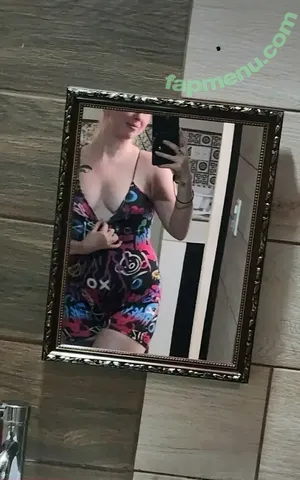  nude photo #0002
