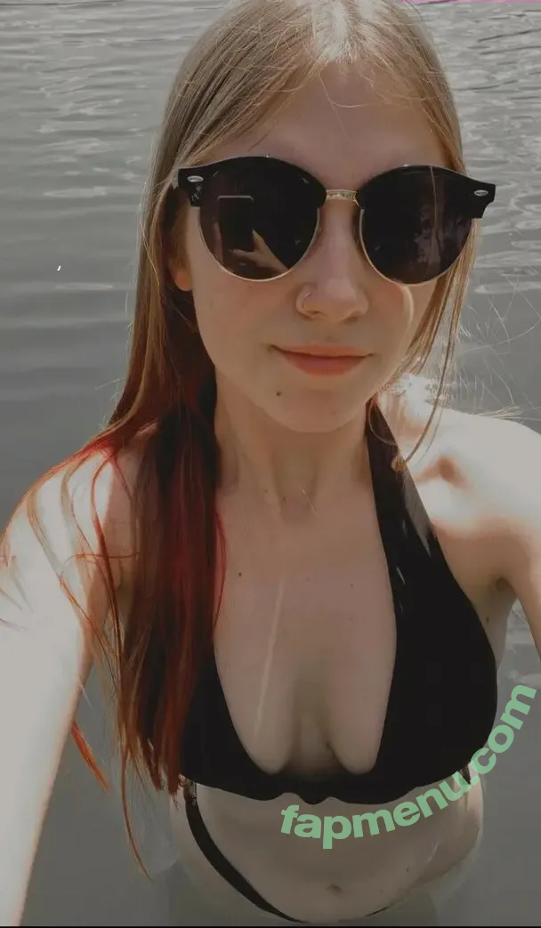 Meganx_candy nude photo #0006 (Candy_megan / Meganxcute / xphoenixrosex)