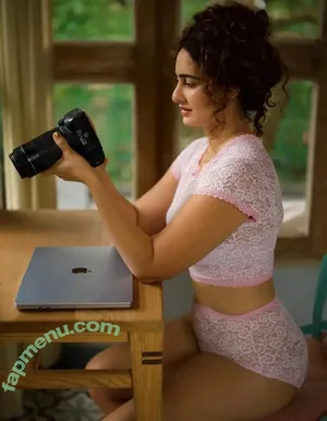 Megha Shukla / megha8shukla nude photo #0125