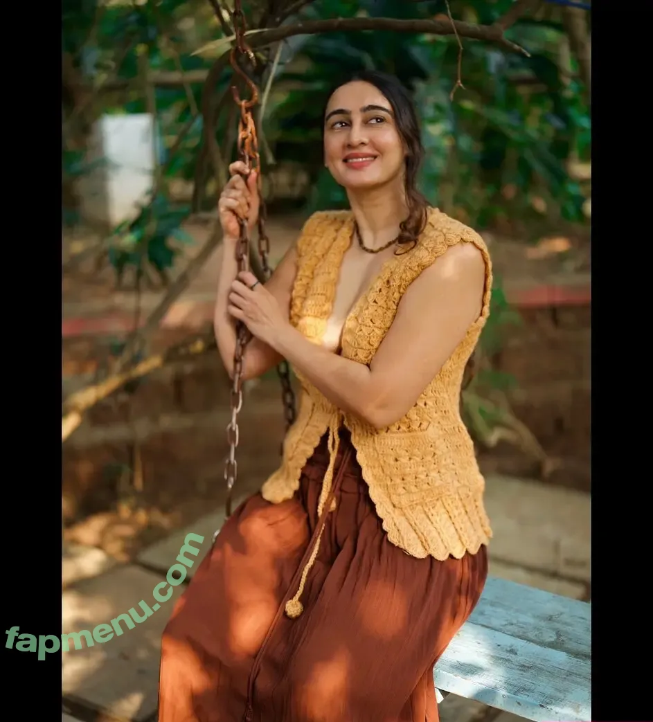 Megha Shukla nude photo #0005 (megha8shukla)
