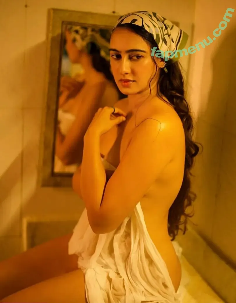 Megha Shukla nude photo #0180 (megha8shukla)