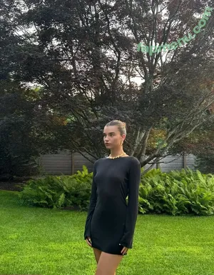 Meghan Roche / meghanroche nude photo #0036