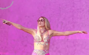 Meghan Trainor / chaoticd / meghantrainor nude photo #0311
