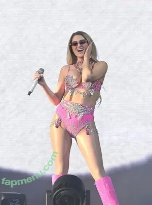 Meghan Trainor / chaoticd / meghantrainor nude photo #0322