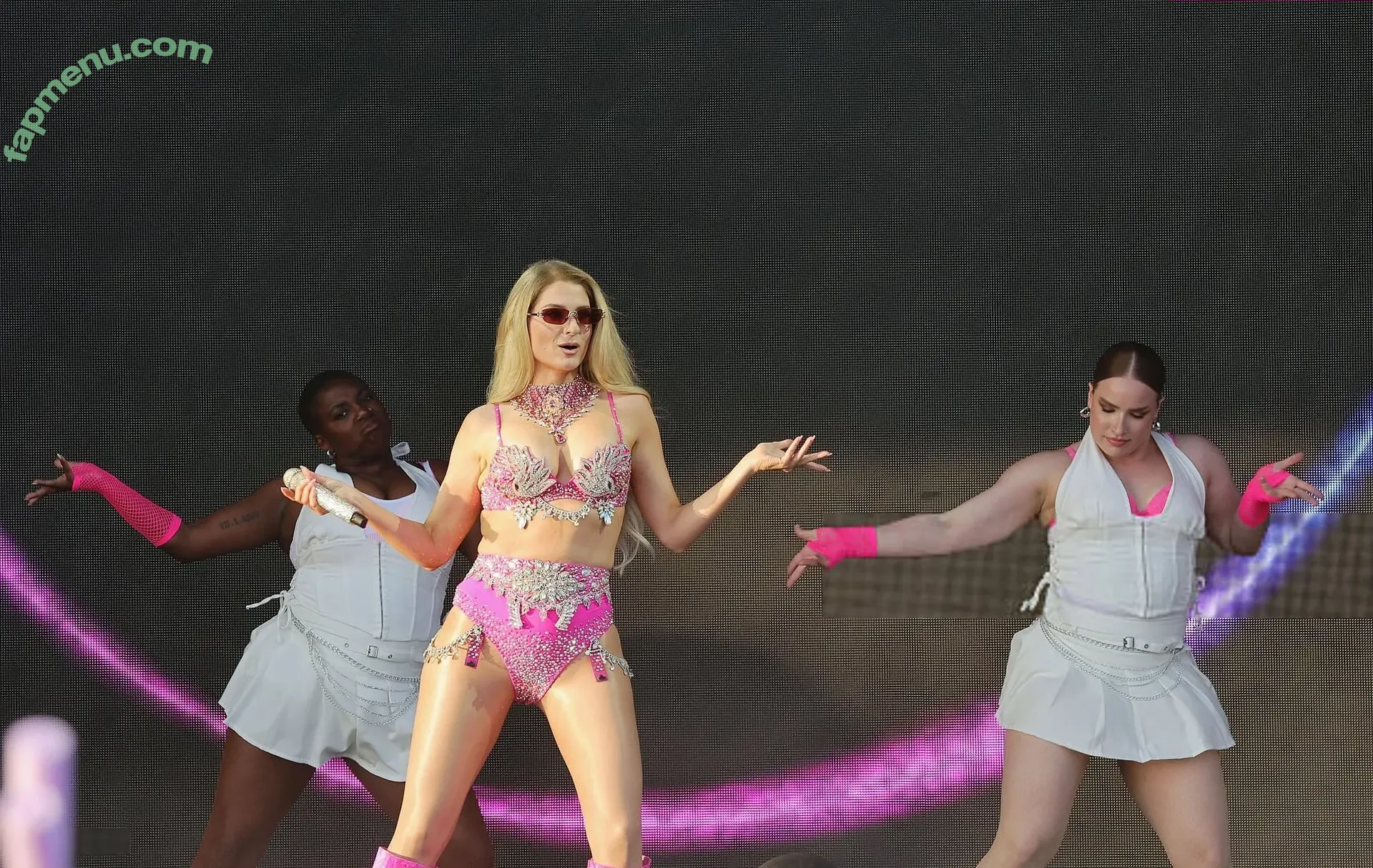 Meghan Trainor nude photo #0310 (chaoticd / meghantrainor)