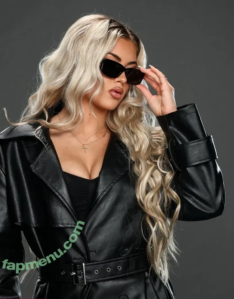 Meghan Walker nude photo #0140 (lucidbabyx / meghan_walker_)