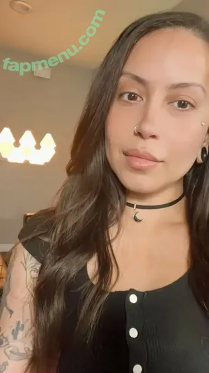 MeghanElle nude photo #0001