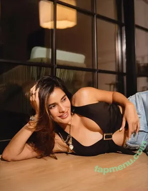 Meghna Kaur / shetroublemaker nude photo #0363