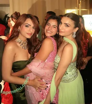 Meghna Kaur / shetroublemaker nude photo #0451