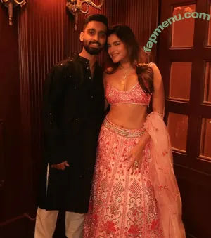 Meghna Kaur / shetroublemaker nude photo #0454