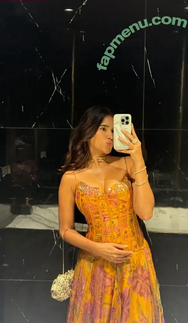 Meghna Kaur nude photo #0039 (shetroublemaker)