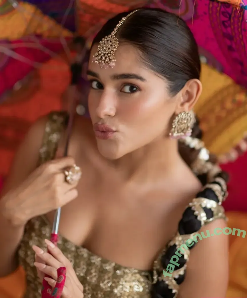 Meghna Kaur nude photo #0059 (shetroublemaker)