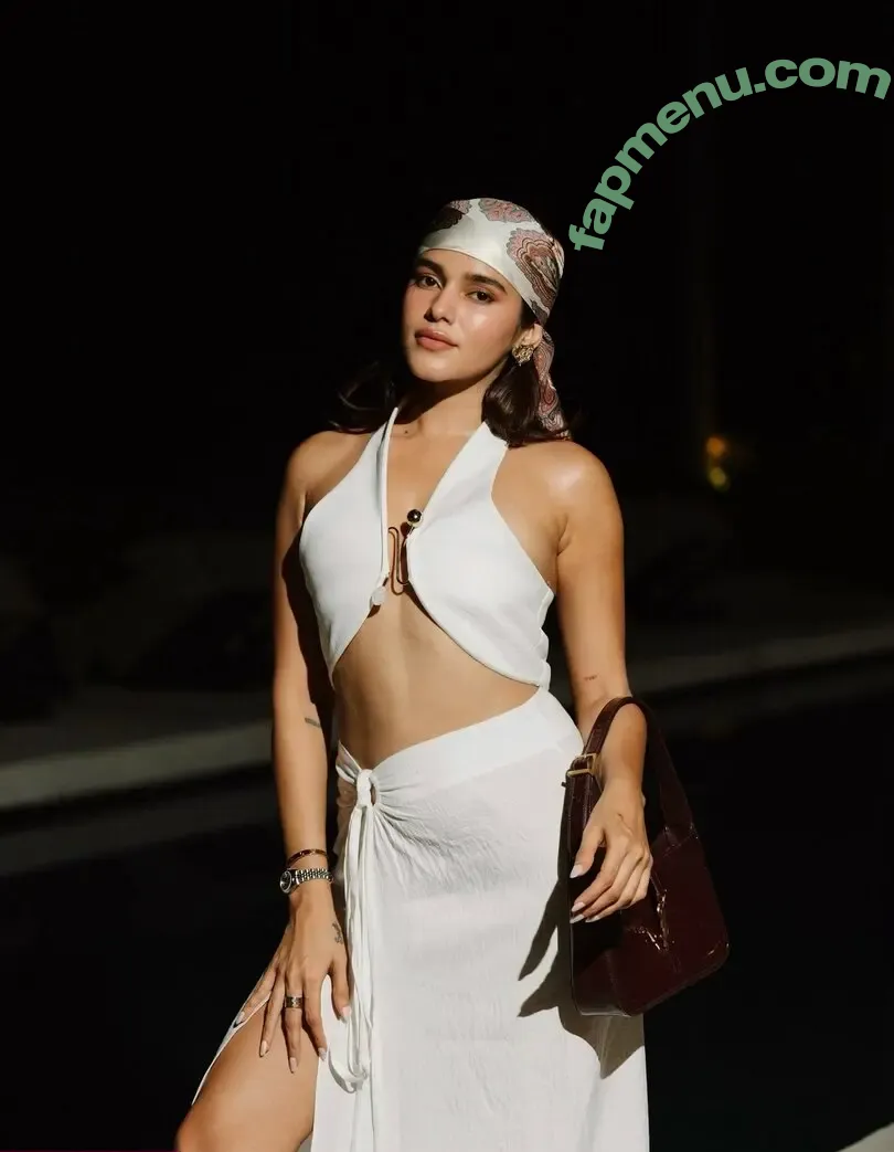 Meghna Kaur nude photo #0258 (shetroublemaker)
