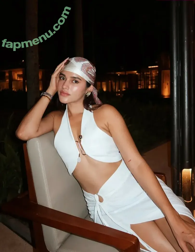 Meghna Kaur nude photo #0262 (shetroublemaker)