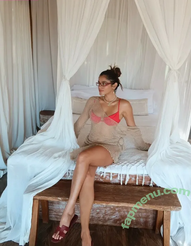 Meghna Kaur nude photo #0326 (shetroublemaker)