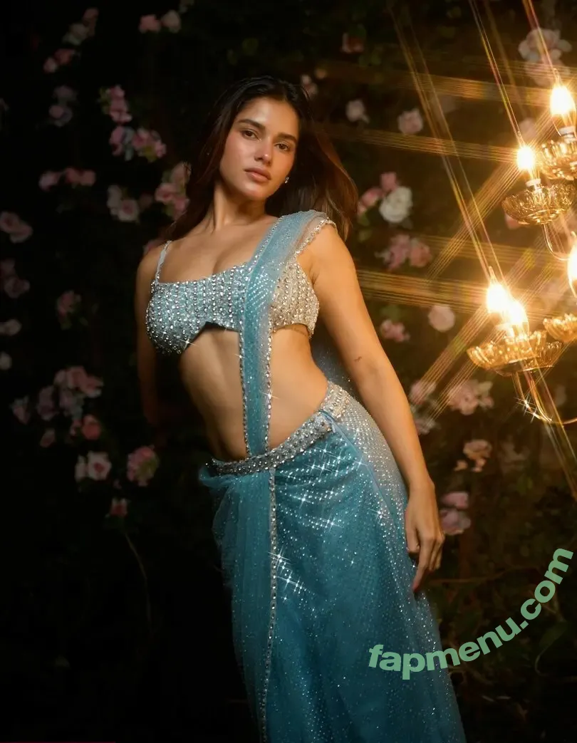 Meghna Kaur nude photo #0424 (shetroublemaker)