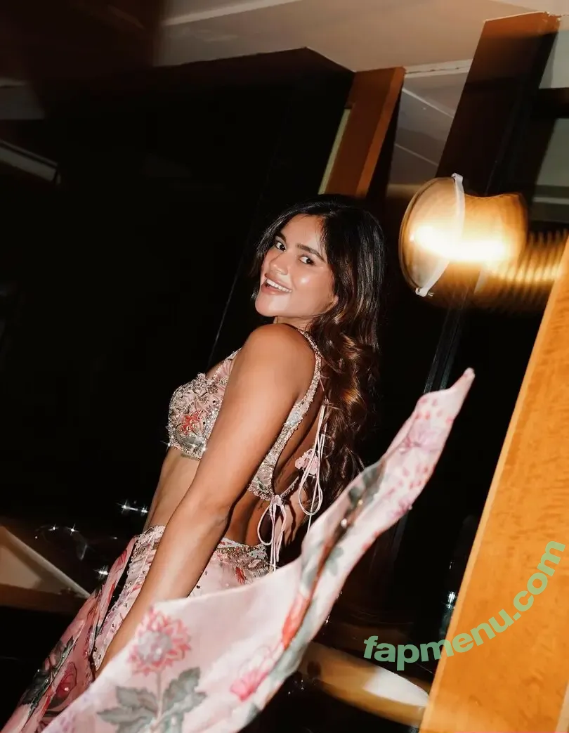 Meghna Kaur nude photo #0443 (shetroublemaker)