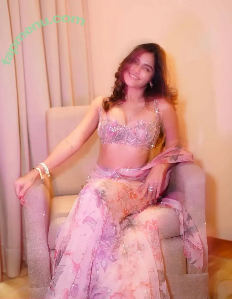 Meghna Kaur nude photo #0445 (shetroublemaker)