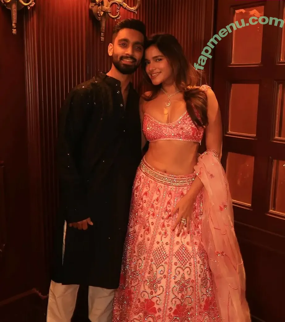 Meghna Kaur nude photo #0454 (shetroublemaker)