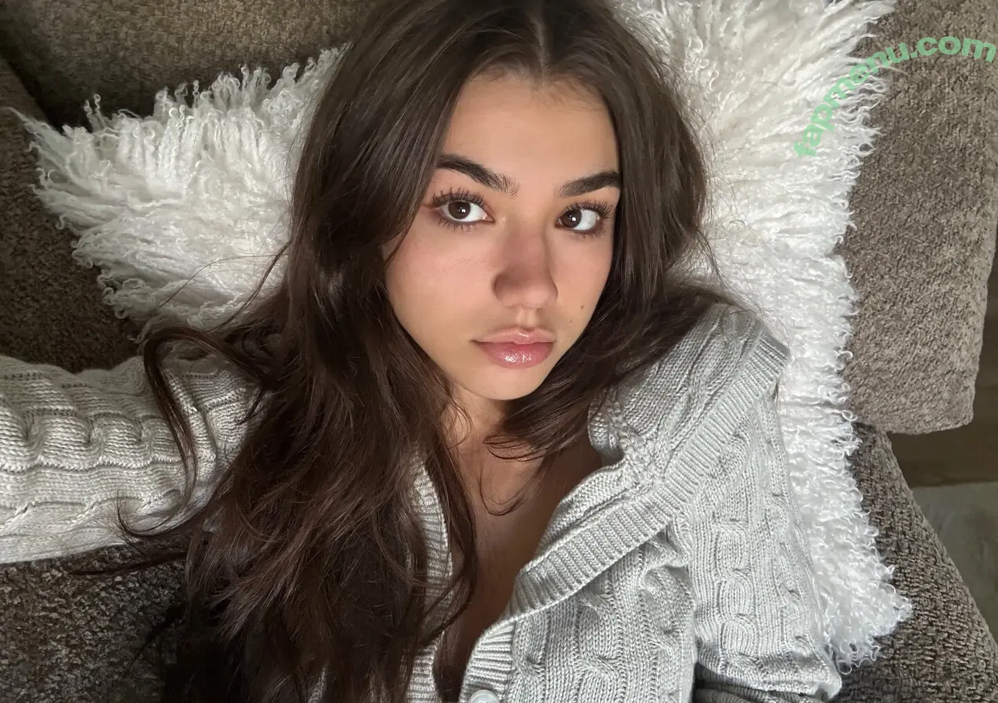 Megmuise nude photo #0222 (Meaghan Muise / meaghanmuise)