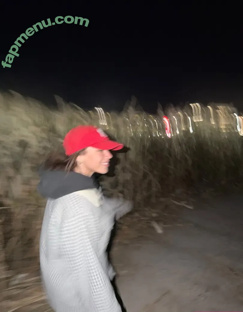 Megmuise nude photo #0241 (Meaghan Muise / meaghanmuise)