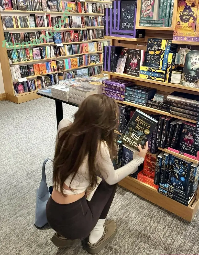 Megmuise nude photo #0282 (Meaghan Muise / meaghanmuise)