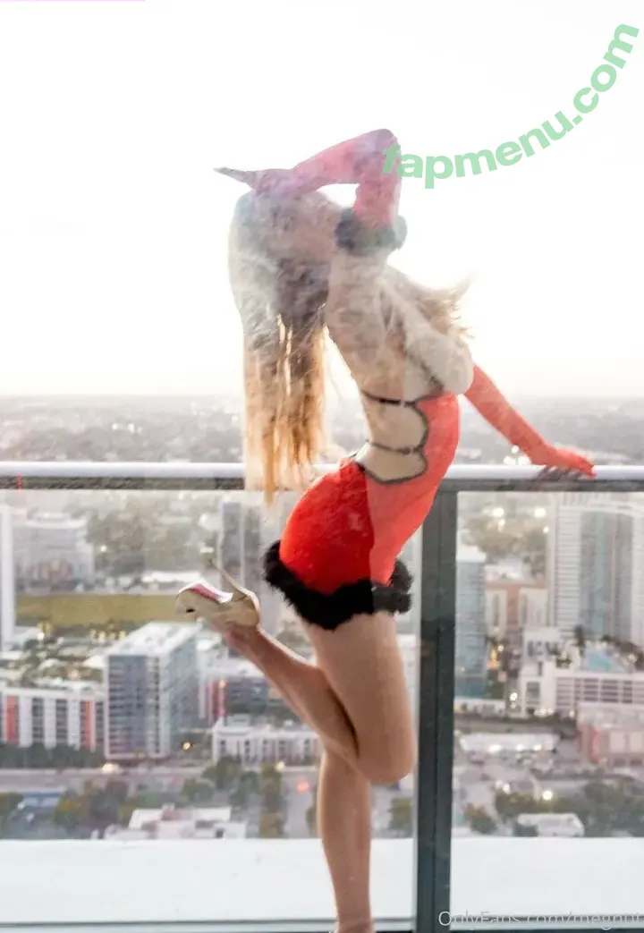 Megnut nude photo #0012 (megnutt02)