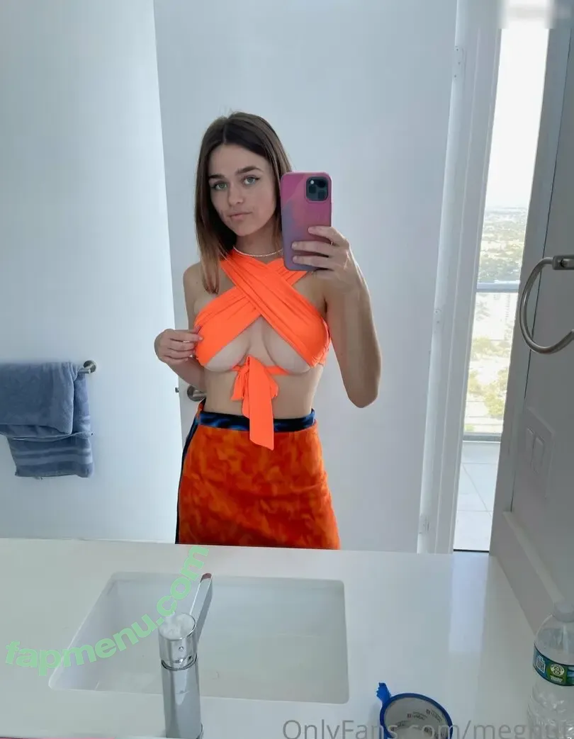 Megnut nude photo #0162 (megnutt02)